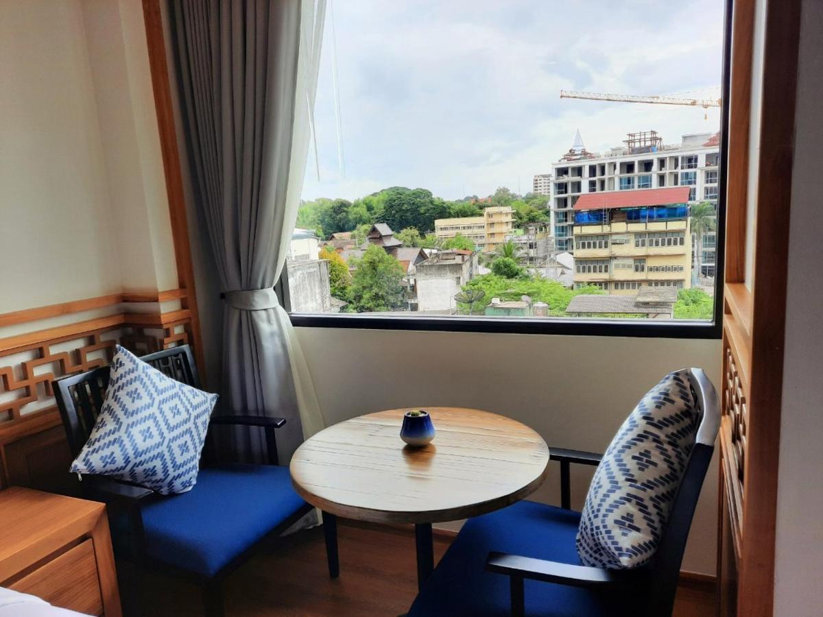 Ama'S House Luxury Boutique Hotel Чиангмай Екстериор снимка